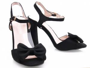 Čierne elegantné sandále